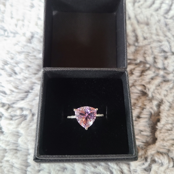 Jewelry - Pink Amethyst Solitaire 💍
